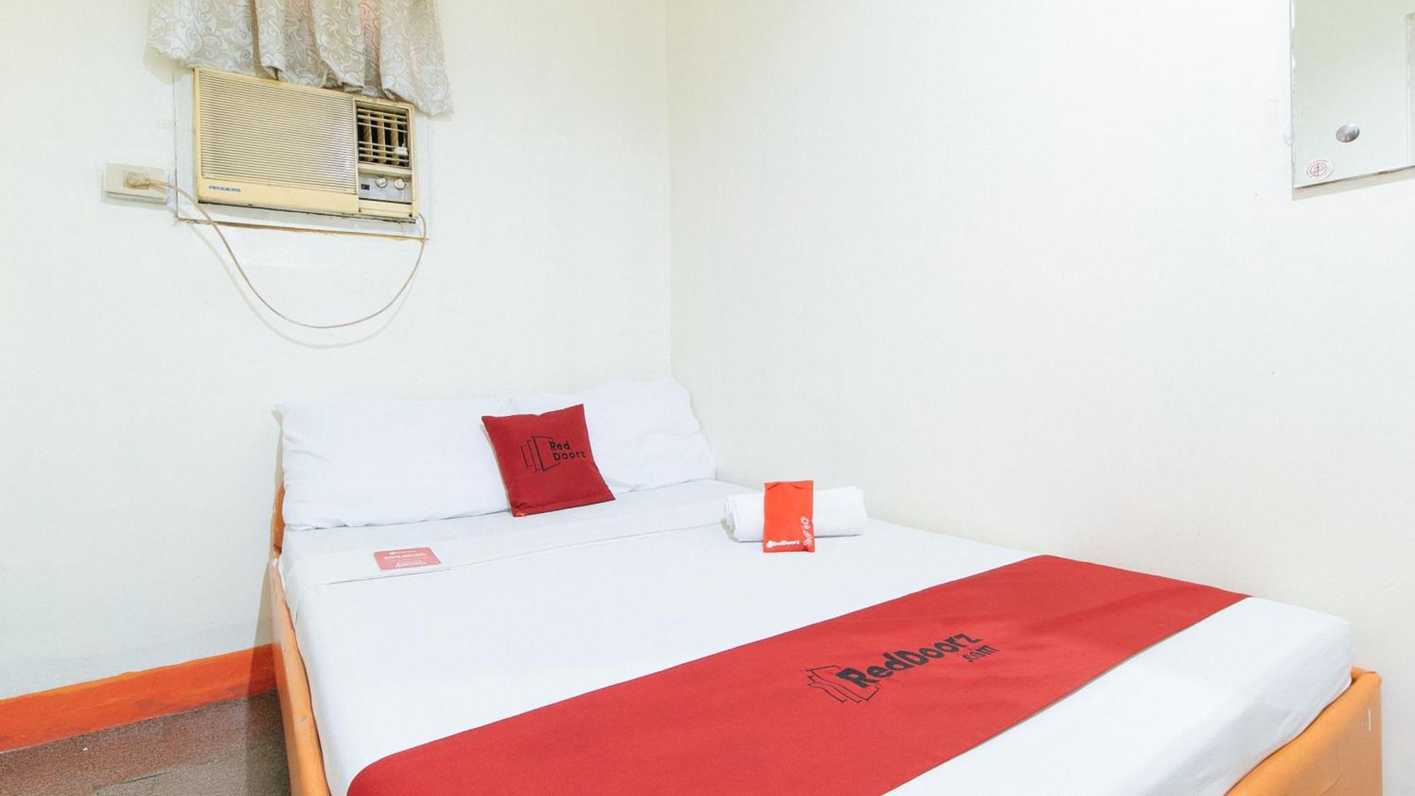 Reddoorz Near East Avenue Medical Center Hotel Quezon City Exterior photo