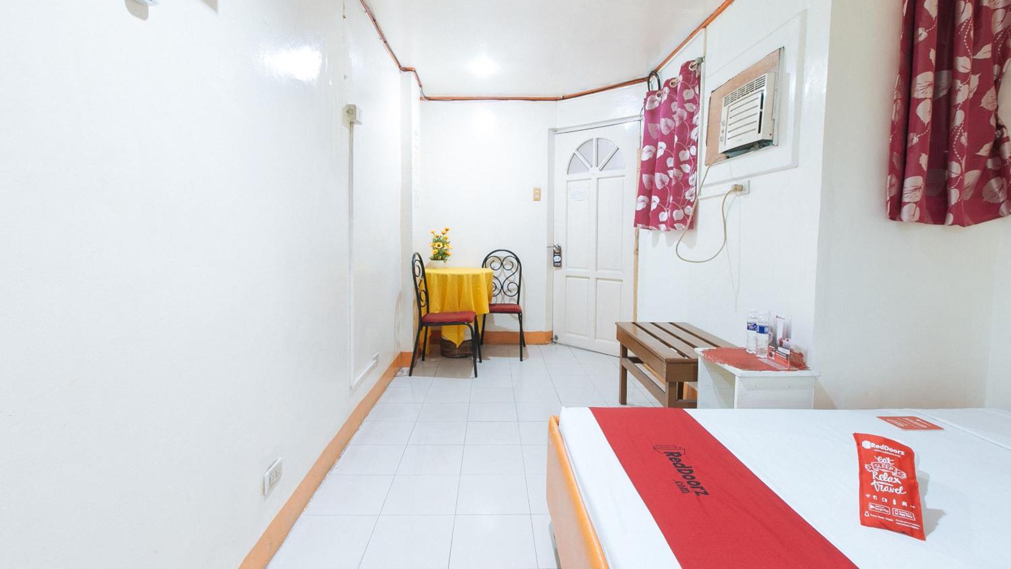 Reddoorz Near East Avenue Medical Center Hotel Quezon City Exterior photo